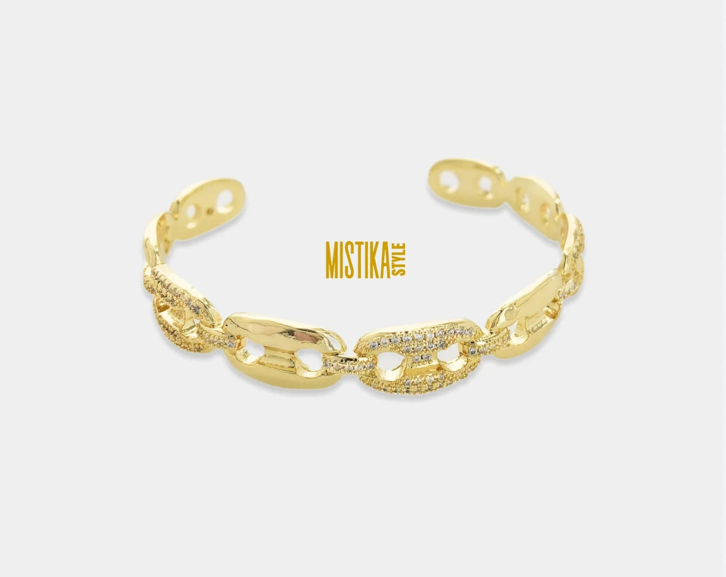 Link and zircon design bracelet